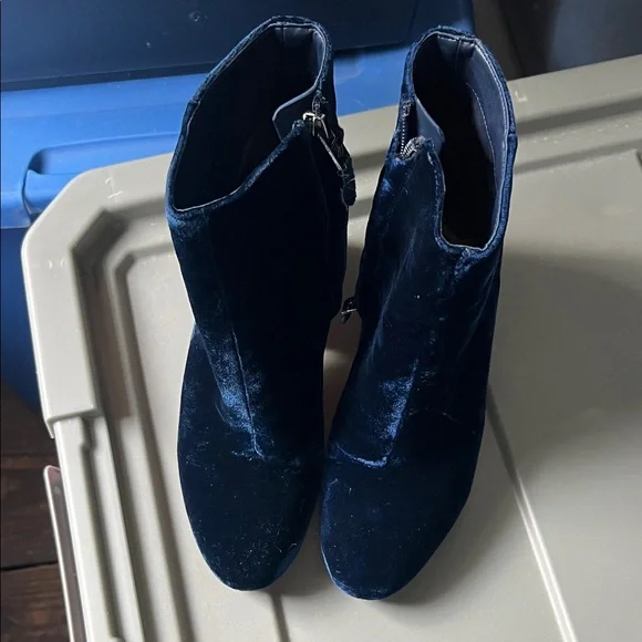 Sam Edelman Midnight Velvet Ankle Boots - Picture 2 of 8